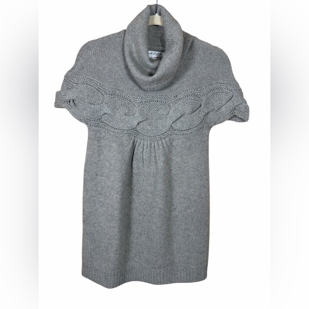 Max Studio Specialty Wool Gray Cowl Neck Sweater Tunic, Size Small.